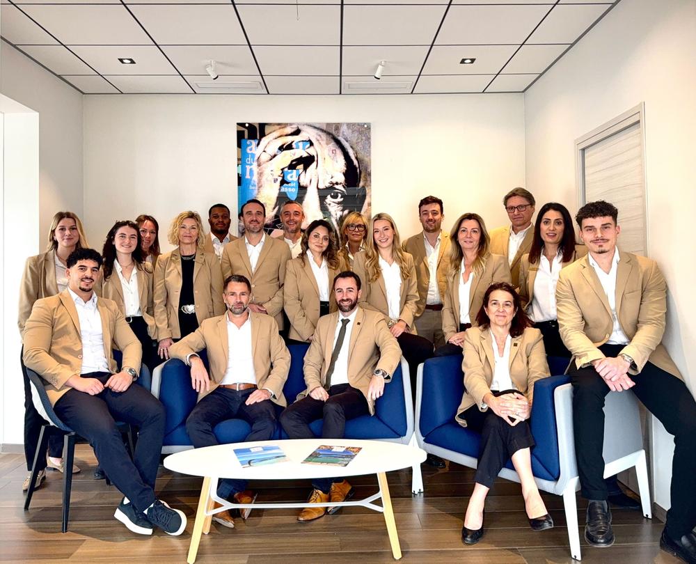 l'équipe de l'agence Visa Immobilier