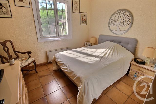 Afficher la photo en grand maison à vendre - 4 pièces - 124.0 m2 - ROQUEFORT LES PINS - 06 - PROVENCE-ALPES-COTE-D-AZUR - Century 21 Visa Immobilier
