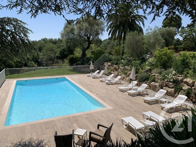 Afficher la photo en grand Appartement F4 à vendre - 4 pièces - 153.65 m2 - ROQUEFORT LES PINS - 06 - PROVENCE-ALPES-COTE-D-AZUR - Century 21 Visa Immobilier