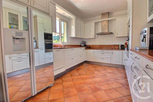 Afficher la photo en grand maison à vendre - 7 pièces - 201.78 m2 - ROQUEFORT LES PINS - 06 - PROVENCE-ALPES-COTE-D-AZUR - Century 21 Visa Immobilier