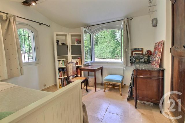 Afficher la photo en grand maison à vendre - 6 pièces - 183.67 m2 - LE ROURET - 06 - PROVENCE-ALPES-COTE-D-AZUR - Century 21 Visa Immobilier