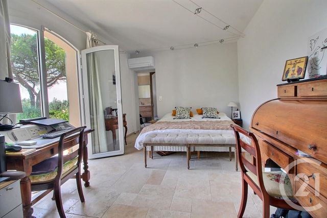 Afficher la photo en grand maison à vendre - 6 pièces - 183.67 m2 - LE ROURET - 06 - PROVENCE-ALPES-COTE-D-AZUR - Century 21 Visa Immobilier