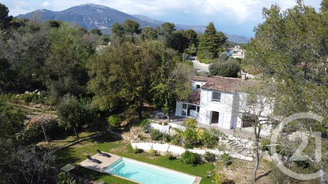 maison à vendre - 7 pièces - 192.39 m2 - ROQUEFORT LES PINS - 06 - PROVENCE-ALPES-COTE-D-AZUR - Century 21 Visa Immobilier