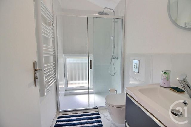 maison à vendre - 5 pièces - 138.0 m2 - CHATEAUNEUF GRASSE - 06 - PROVENCE-ALPES-COTE-D-AZUR - Century 21 Visa Immobilier