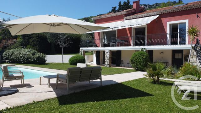 maison à vendre - 5 pièces - 138.0 m2 - CHATEAUNEUF GRASSE - 06 - PROVENCE-ALPES-COTE-D-AZUR - Century 21 Visa Immobilier