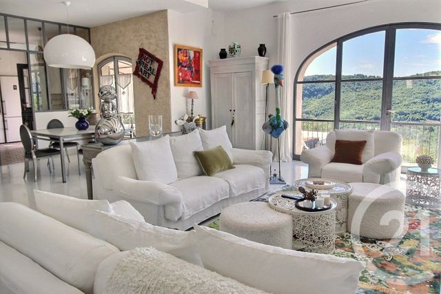 Afficher la photo en grand maison à vendre - 7 pièces - 190.0 m2 - TOURRETTES SUR LOUP - 06 - PROVENCE-ALPES-COTE-D-AZUR - Century 21 Visa Immobilier