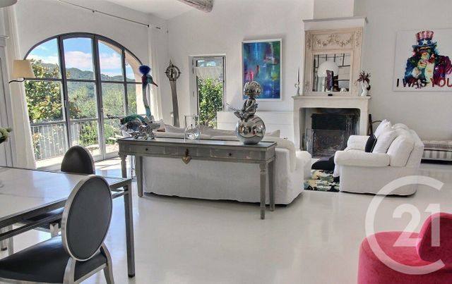 Afficher la photo en grand maison à vendre - 7 pièces - 190.0 m2 - TOURRETTES SUR LOUP - 06 - PROVENCE-ALPES-COTE-D-AZUR - Century 21 Visa Immobilier