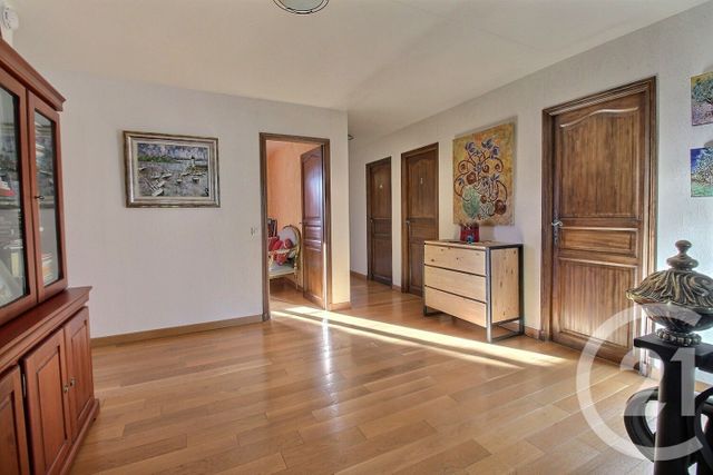 maison à vendre - 8 pièces - 257.27 m2 - MOUANS SARTOUX - 06 - PROVENCE-ALPES-COTE-D-AZUR - Century 21 Visa Immobilier