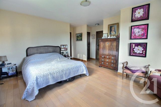 maison à vendre - 8 pièces - 257.27 m2 - MOUANS SARTOUX - 06 - PROVENCE-ALPES-COTE-D-AZUR - Century 21 Visa Immobilier