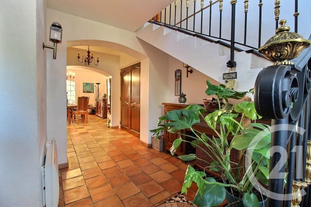 maison à vendre - 8 pièces - 257.27 m2 - MOUANS SARTOUX - 06 - PROVENCE-ALPES-COTE-D-AZUR - Century 21 Visa Immobilier