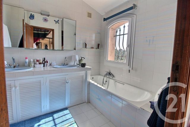 maison à vendre - 4 pièces - 146.0 m2 - ROQUEFORT LES PINS - 06 - PROVENCE-ALPES-COTE-D-AZUR - Century 21 Visa Immobilier