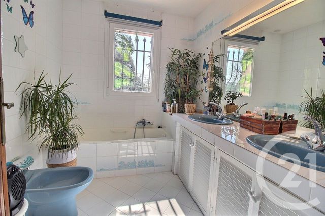 maison à vendre - 4 pièces - 146.0 m2 - ROQUEFORT LES PINS - 06 - PROVENCE-ALPES-COTE-D-AZUR - Century 21 Visa Immobilier