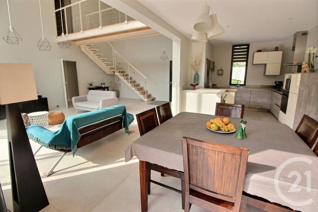 maison à vendre - 5 pièces - 165.0 m2 - ROQUEFORT LES PINS - 06 - PROVENCE-ALPES-COTE-D-AZUR - Century 21 Visa Immobilier