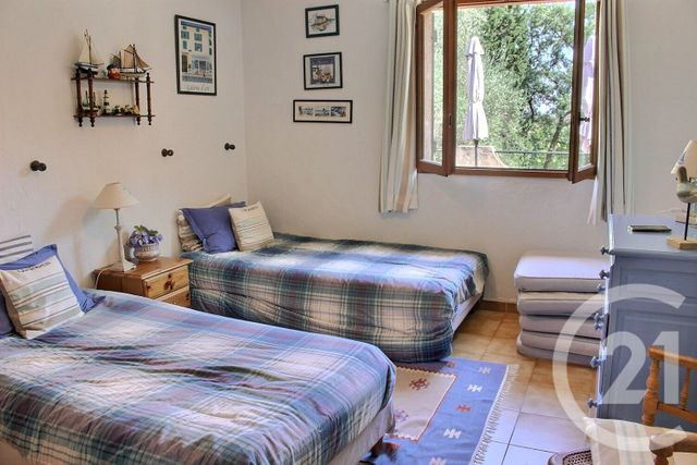 maison à vendre - 7 pièces - 211.53 m2 - ROQUEFORT LES PINS - 06 - PROVENCE-ALPES-COTE-D-AZUR - Century 21 Visa Immobilier