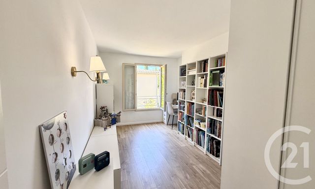Appartement T4 à vendre - 4 pièces - 81.01 m2 - LE ROURET - 06 - PROVENCE-ALPES-COTE-D-AZUR - Century 21 Visa Immobilier