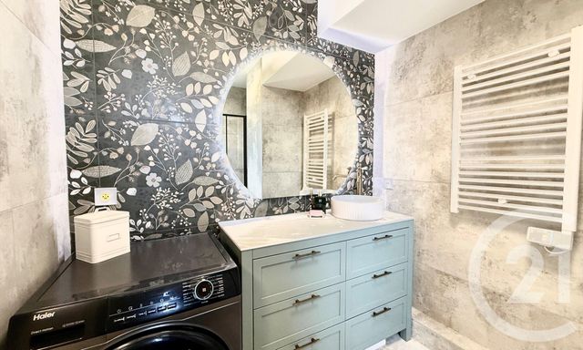 Appartement T4 à vendre - 4 pièces - 81.01 m2 - LE ROURET - 06 - PROVENCE-ALPES-COTE-D-AZUR - Century 21 Visa Immobilier