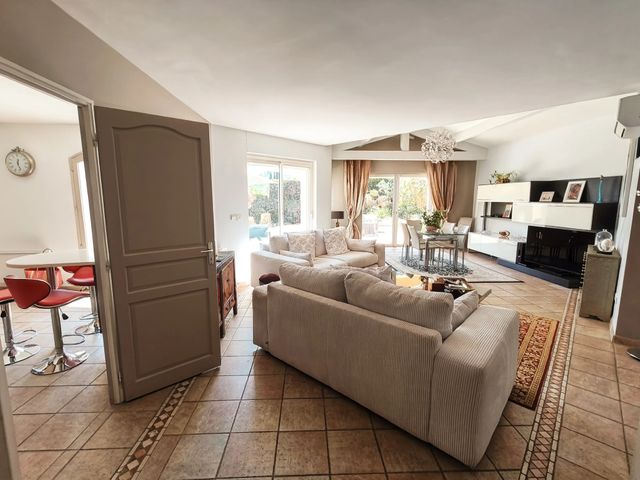 maison à vendre - 6 pièces - 155.68 m2 - ROQUEFORT LES PINS - 06 - PROVENCE-ALPES-COTE-D-AZUR - Century 21 Visa Immobilier