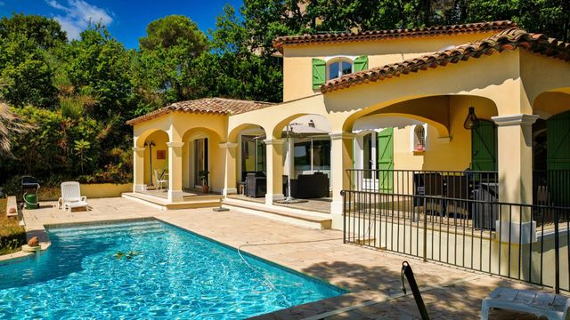 maison à vendre - 6 pièces - 155.68 m2 - ROQUEFORT LES PINS - 06 - PROVENCE-ALPES-COTE-D-AZUR - Century 21 Visa Immobilier