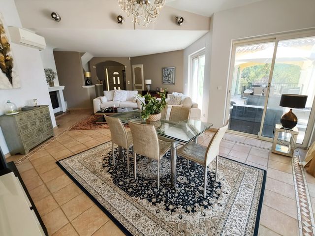 maison à vendre - 6 pièces - 155.68 m2 - ROQUEFORT LES PINS - 06 - PROVENCE-ALPES-COTE-D-AZUR - Century 21 Visa Immobilier
