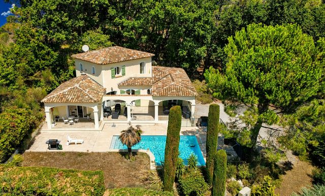 maison à vendre - 6 pièces - 155.68 m2 - ROQUEFORT LES PINS - 06 - PROVENCE-ALPES-COTE-D-AZUR - Century 21 Visa Immobilier