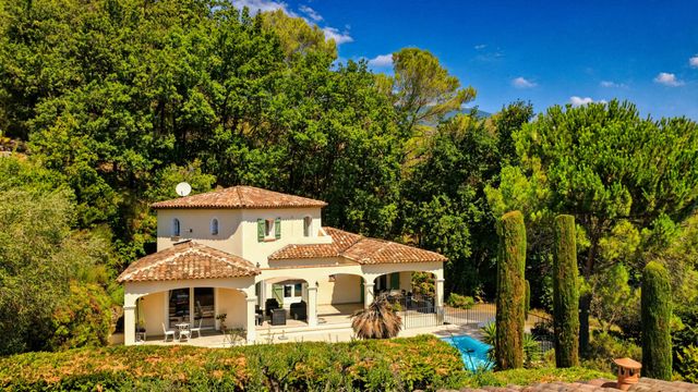 maison à vendre - 6 pièces - 155.68 m2 - ROQUEFORT LES PINS - 06 - PROVENCE-ALPES-COTE-D-AZUR - Century 21 Visa Immobilier