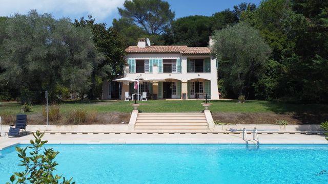 maison à vendre - 10 pièces - 339.24 m2 - ROQUEFORT LES PINS - 06 - PROVENCE-ALPES-COTE-D-AZUR - Century 21 Visa Immobilier