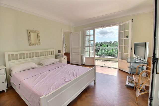 maison à vendre - 10 pièces - 339.24 m2 - ROQUEFORT LES PINS - 06 - PROVENCE-ALPES-COTE-D-AZUR - Century 21 Visa Immobilier