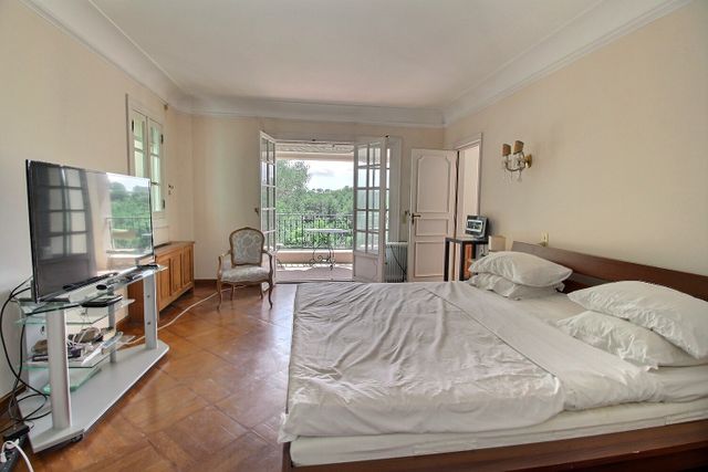 maison à vendre - 10 pièces - 339.24 m2 - ROQUEFORT LES PINS - 06 - PROVENCE-ALPES-COTE-D-AZUR - Century 21 Visa Immobilier