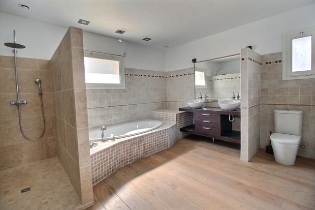 maison à vendre - 8 pièces - 425.95 m2 - ROQUEFORT LES PINS - 06 - PROVENCE-ALPES-COTE-D-AZUR - Century 21 Visa Immobilier