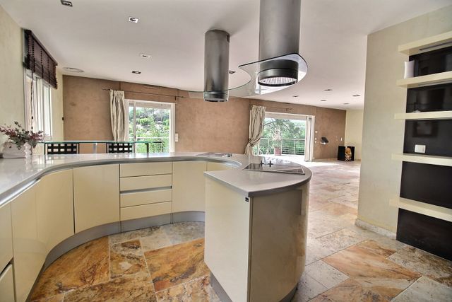 maison à vendre - 8 pièces - 425.95 m2 - ROQUEFORT LES PINS - 06 - PROVENCE-ALPES-COTE-D-AZUR - Century 21 Visa Immobilier