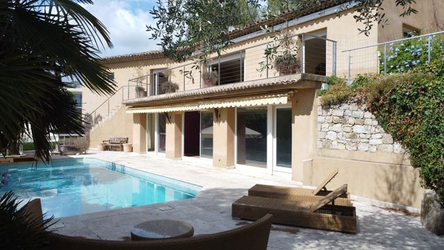 maison à vendre - 8 pièces - 425.95 m2 - ROQUEFORT LES PINS - 06 - PROVENCE-ALPES-COTE-D-AZUR - Century 21 Visa Immobilier