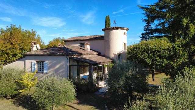maison à vendre - 5 pièces - 153.0 m2 - CHATEAUNEUF GRASSE - 06 - PROVENCE-ALPES-COTE-D-AZUR - Century 21 Visa Immobilier