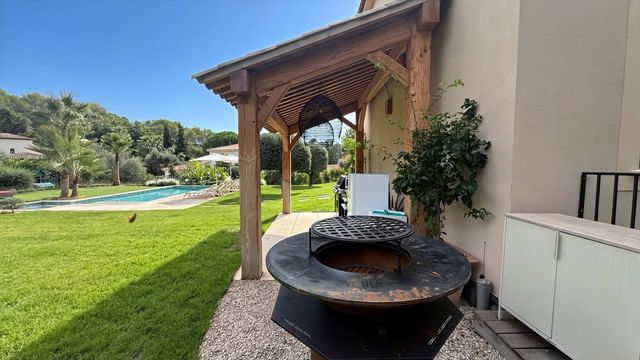 maison à vendre - 6 pièces - 173.17 m2 - ROQUEFORT LES PINS - 06 - PROVENCE-ALPES-COTE-D-AZUR - Century 21 Visa Immobilier
