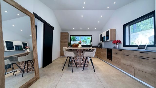 maison à vendre - 6 pièces - 173.17 m2 - ROQUEFORT LES PINS - 06 - PROVENCE-ALPES-COTE-D-AZUR - Century 21 Visa Immobilier