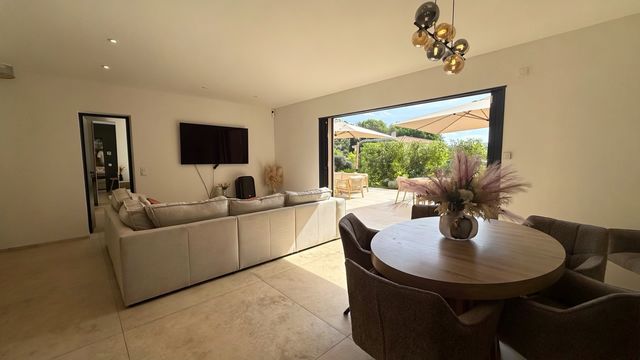 maison à vendre - 6 pièces - 173.17 m2 - ROQUEFORT LES PINS - 06 - PROVENCE-ALPES-COTE-D-AZUR - Century 21 Visa Immobilier